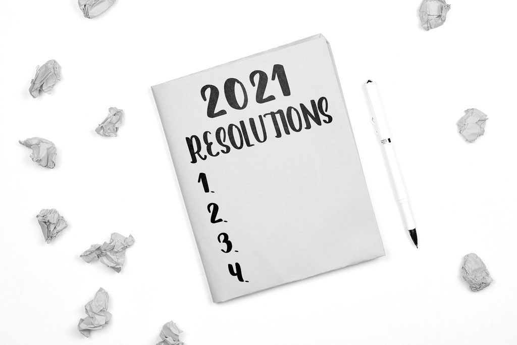 2021 resolutions list on piece of paper